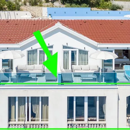 Visnja Family * Brela